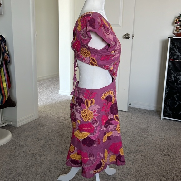 NWT Maeve from Anthropologie Pink/ Purple Embroidered Dress - 8 - Picture 5 of 9